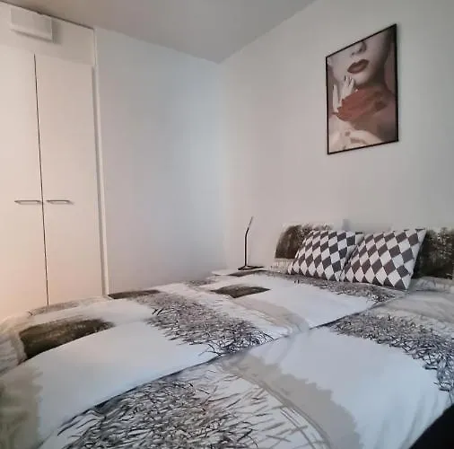 First Class-annankatu